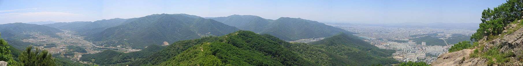 Gachang-myeon on the left and Jisan-dong, Beomul-dong on the right