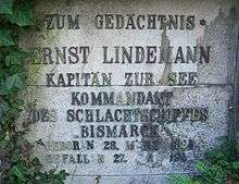 A grave stone commemorating Ernst Lindemann