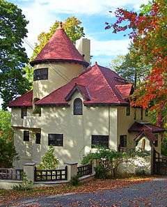 Gatehouse on Deerhill Road