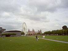 Museum Square in 2005, with the Van Gogh Museum, a temporary Ferris wheel, and the Rijksmuseum