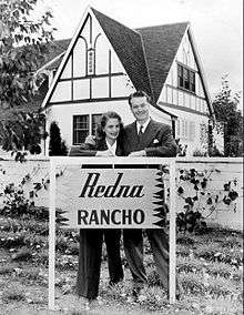 Skelton and Edna at home, 1942