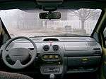 Interior of the 1998–2000 Twingo I