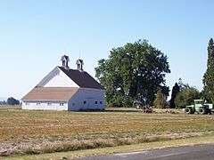 James Alexander and Elmarion Smith Barn and Lame-Smith House