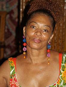 Terry McMillan at the 2008 Brooklyn Book Festival.jpg